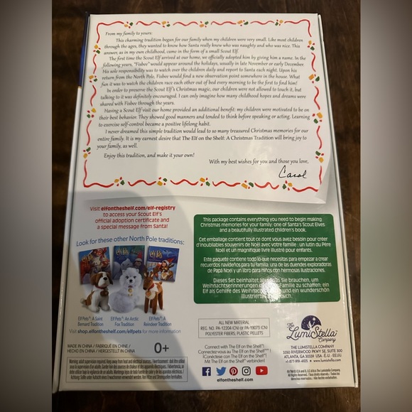 This set includes an adoptable girl Scout Elf® & book. - Picture 4 of 5